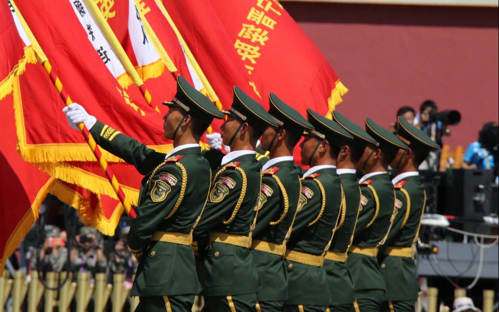 青少年“篮球+科技”互联网创新比赛在广州火热展开，青少年篮球职业联赛