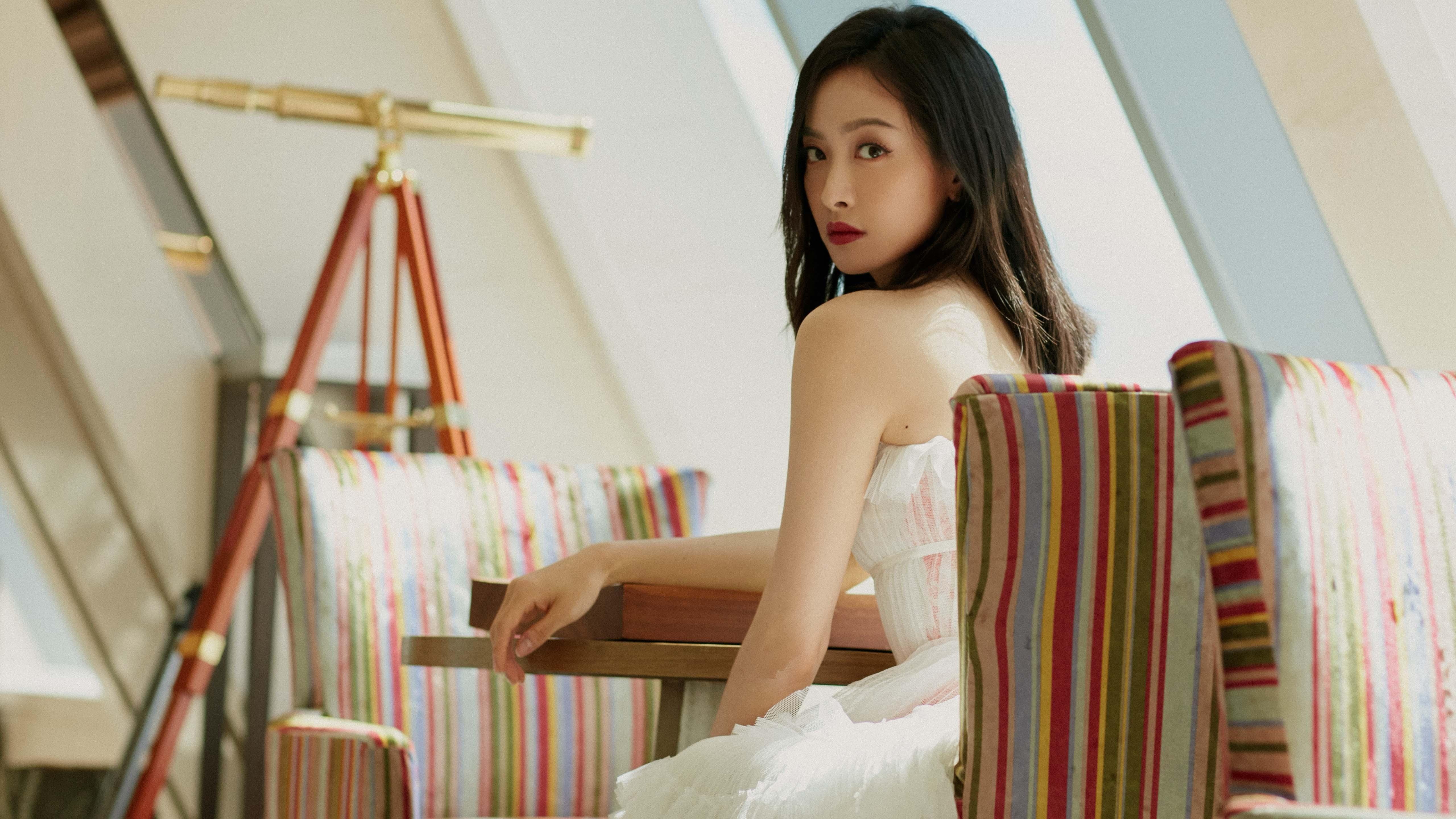 乐鱼体育APP官方下载-阿贾克斯发威，欧冠竞技烽火再燃，阿贾克斯欧冠大名单