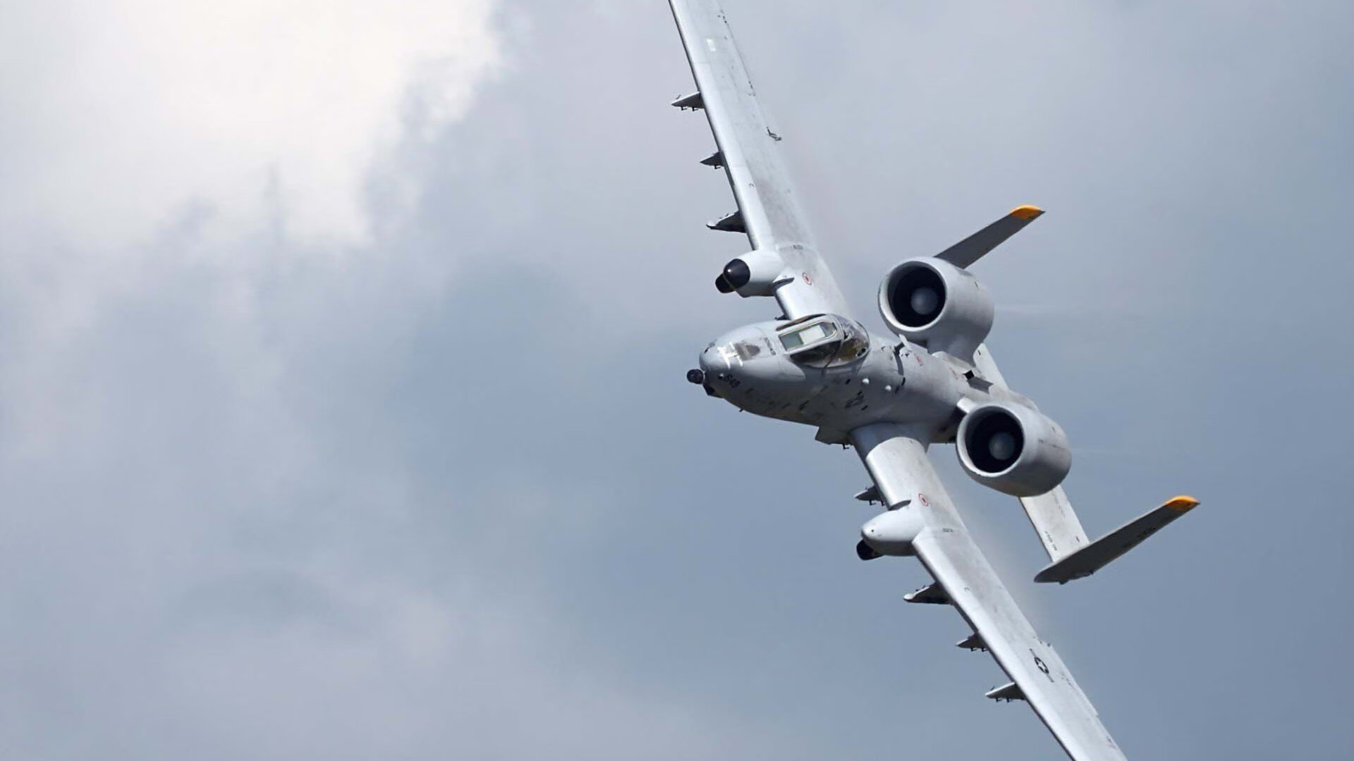 乐鱼体育-新规则正式实施球员与裁判适应期成为比赛控制的关键，规定裁判员与谁一起控制比赛