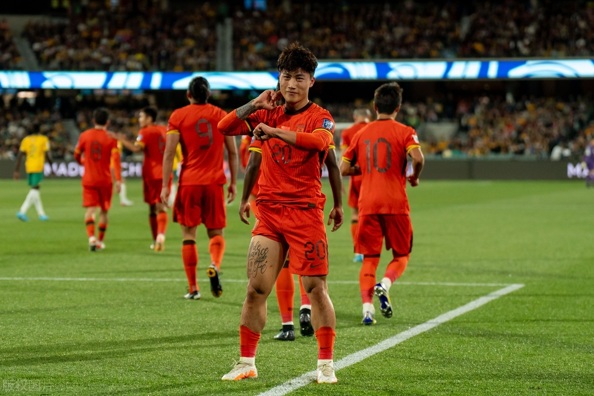 国脚们的转会潮:如何影响国家队的构建?的简单介绍 国脚们的转会潮:如何影响国家队的构建?的简单介绍