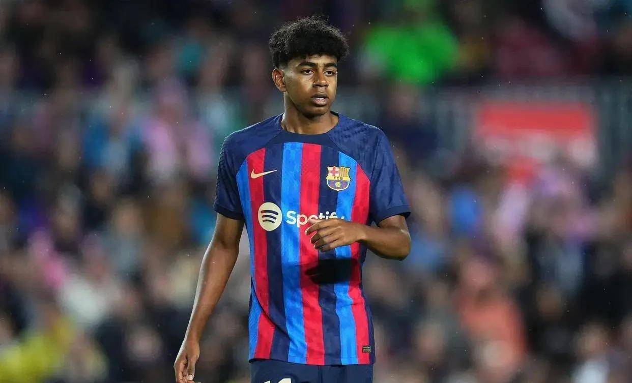 巴萨的青训政策成功,未来之星即将崭露头角。的简单介绍 巴萨的青训政策成功,未来之星即将崭露头角。的简单介绍