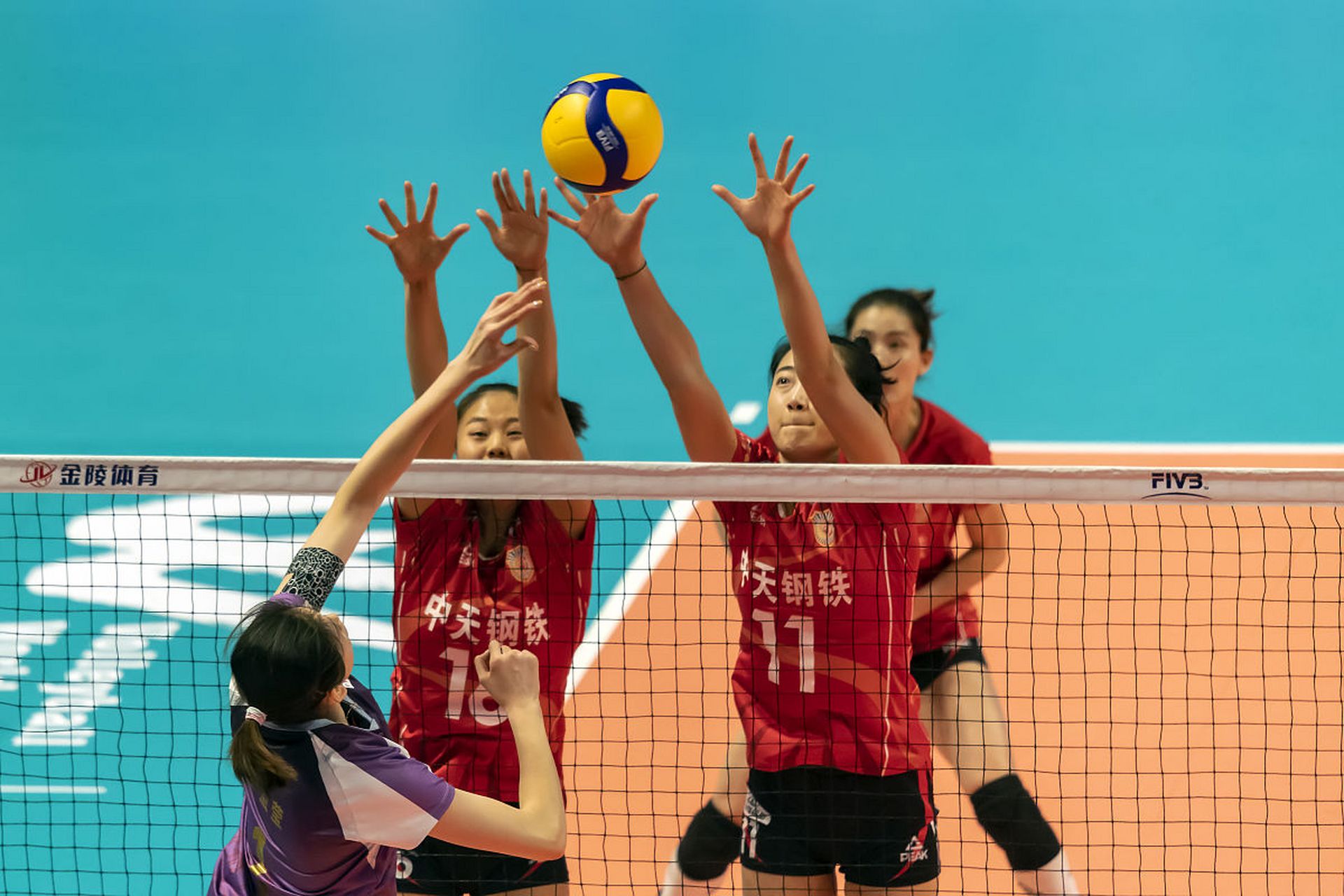 高校体育社团的发展，丰富校园文化生活。